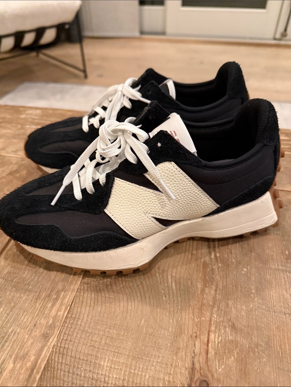 New Balance Black and White women’s Retro-Style Sneakers
